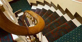 Maillot 2* Neuilly-sur-Seine